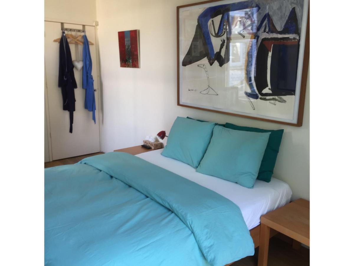 Bed & Breakfast Leonie Хага Екстериор снимка